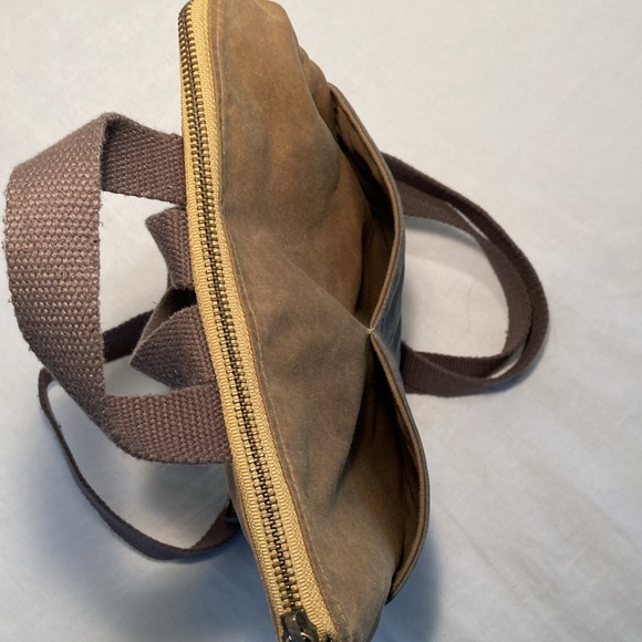 Rachel-Elise weather resistant cotton canvas backpack - Picture 10 of 16